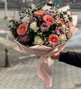 15 Adet Renkli Gül Buketi