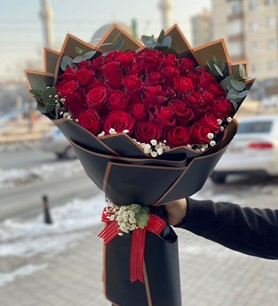 51 Adet Kırmızı Gül Buketi