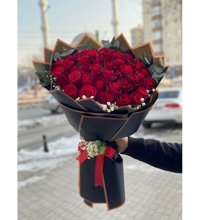 51 Adet Kırmızı Gül Buketi