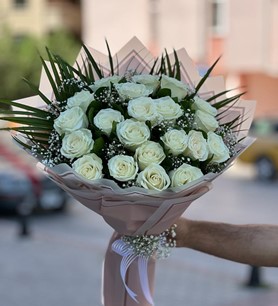 Beyaz Gül Buketi 21 Adet