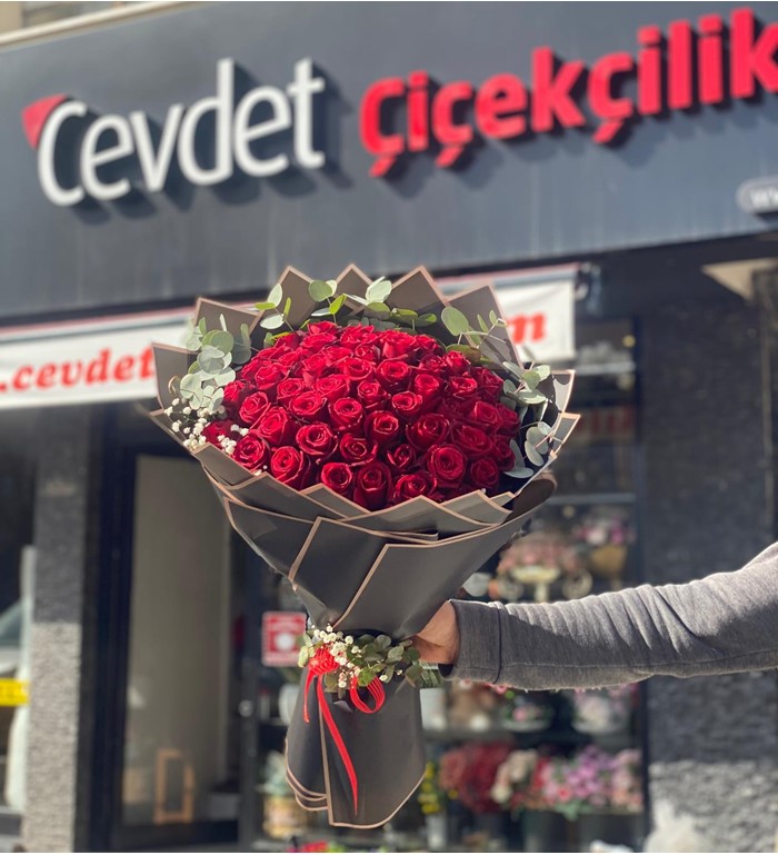 51 Adet Kırmızı Gül Buketi